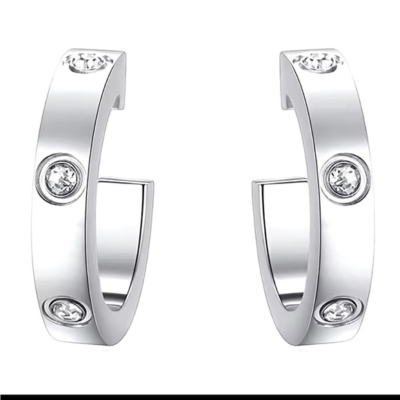 NEW LUXURY SMALL ZIRCONIA STUDDED HOOP EARRINGS - Picture 4 of 12